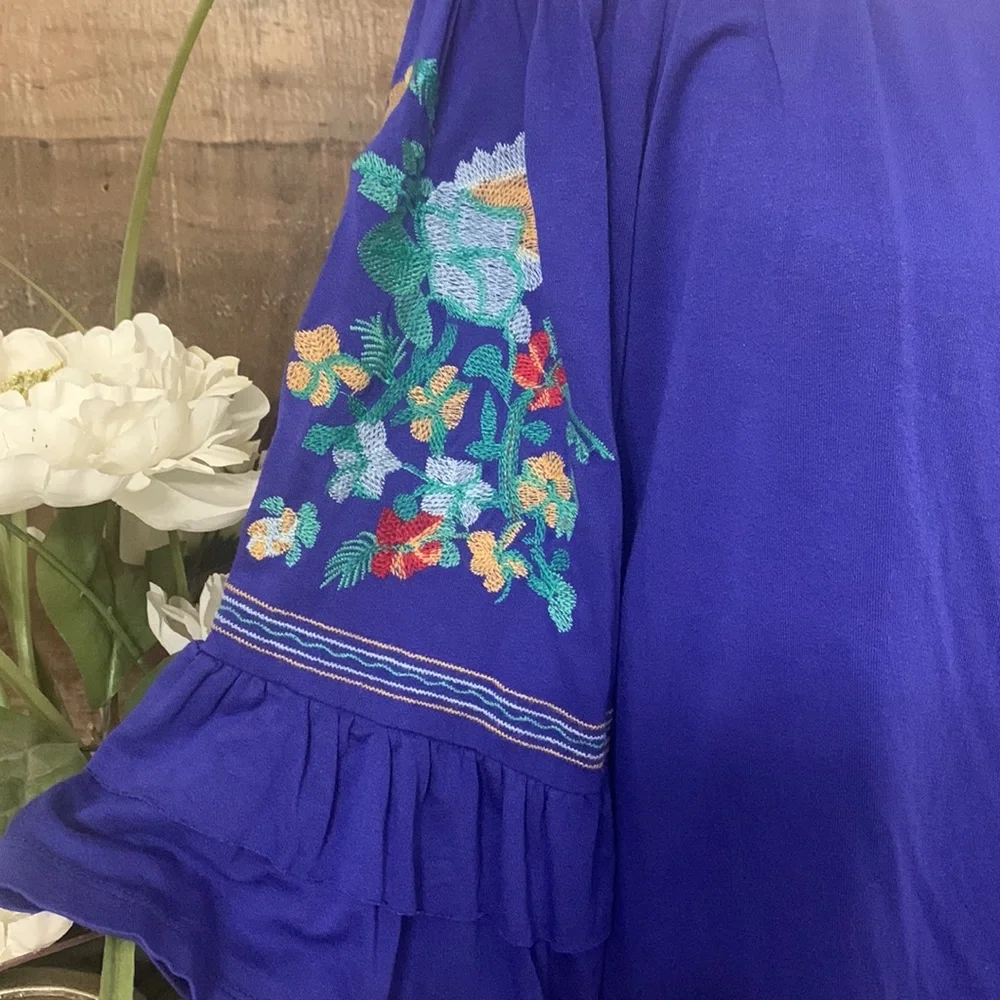 Altar'd State Brand Blouse Top Embroidered Sleeves Royal Blue Size Small - Picture 2 of 6